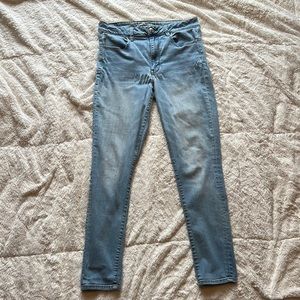 American Eagle High-Rise Jeggings